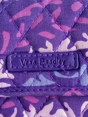 ​Vera Bradley Trifold Wallet in Retired "Mural Garden" (2016)